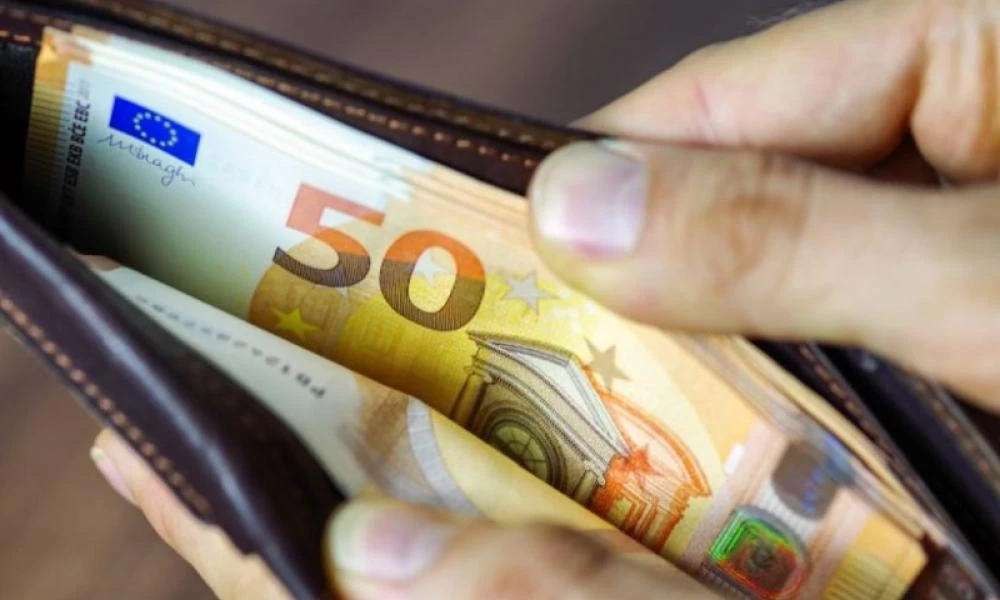 Μείωση εισφορών: Πόσο αυξάνεται ο καθαρός μισθός